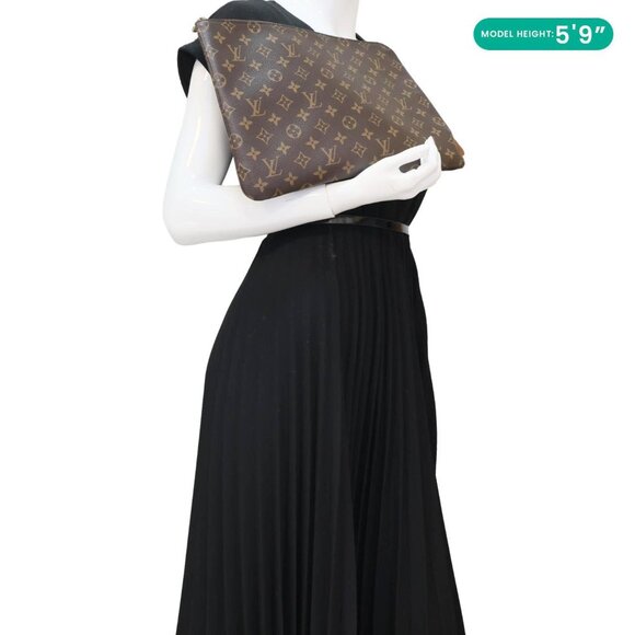 Louis Vuitton  Etui Voyage MM Monogram Canvas Pouch Bag Brown - Picture 2 of 14